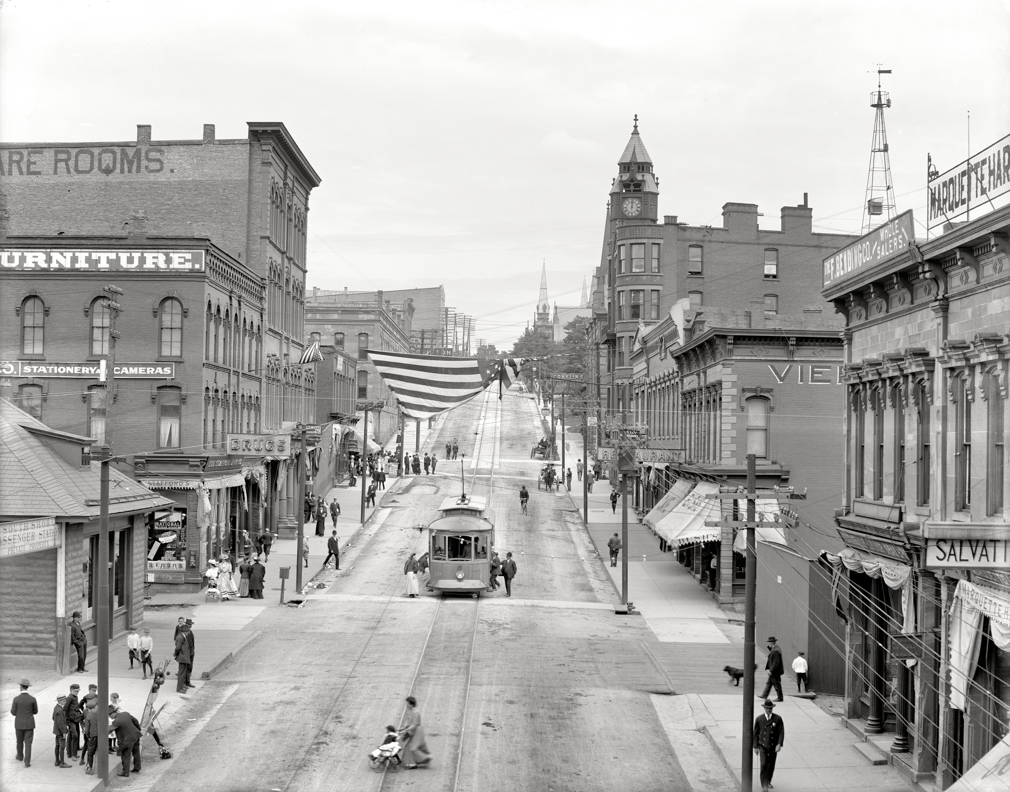 Marquette Front Street
